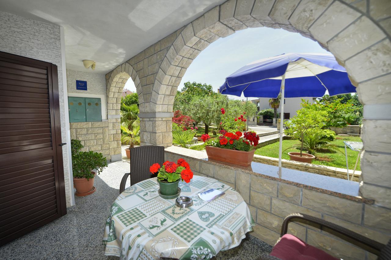 Apartment Mip Porec Luaran gambar